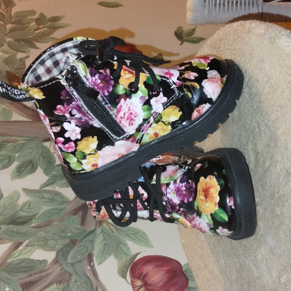 Boots THESE ARE TOO CUTE